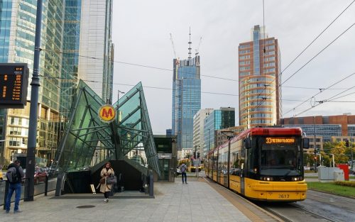 widok na metro w Warszawie