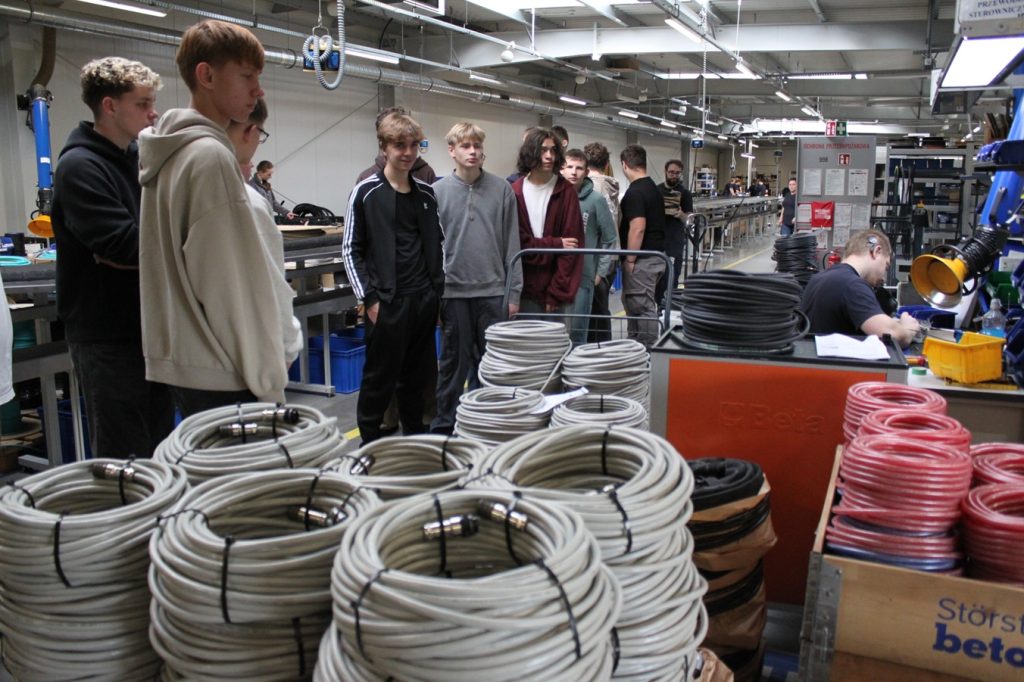 Guided tour of Ania Holding production