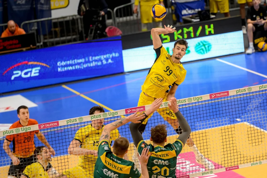 Mecz Skra Bełchatów Ania Holding sponsorem meczu