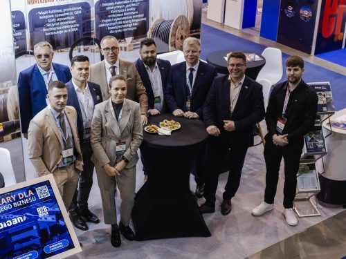 Targi Power Connect Ania Holding grupa ludzi