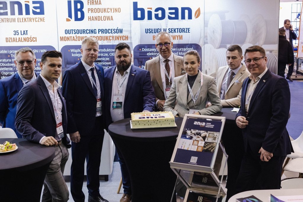 Targi Power Connect Ania Holding rozmowy biznesowe i networking