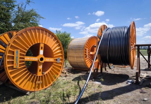 High-voltage cable line construction